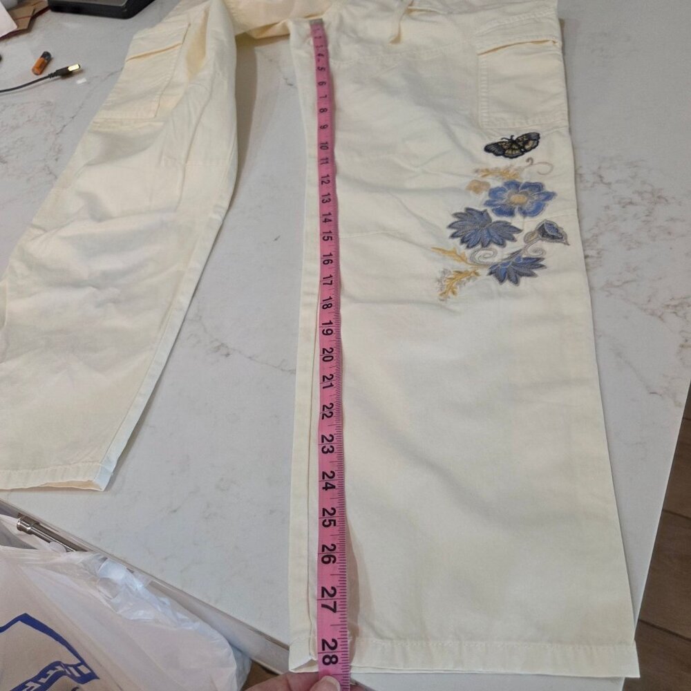 NWT! Sundance Starling Floral Embroidered Cargo Pants sz 8 Ivory Blue Flower - Picture 14 of 14
